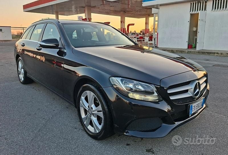 Usata Mercedes C180 Premium 115 CV (84 kW) 2015 Nero Station wagon