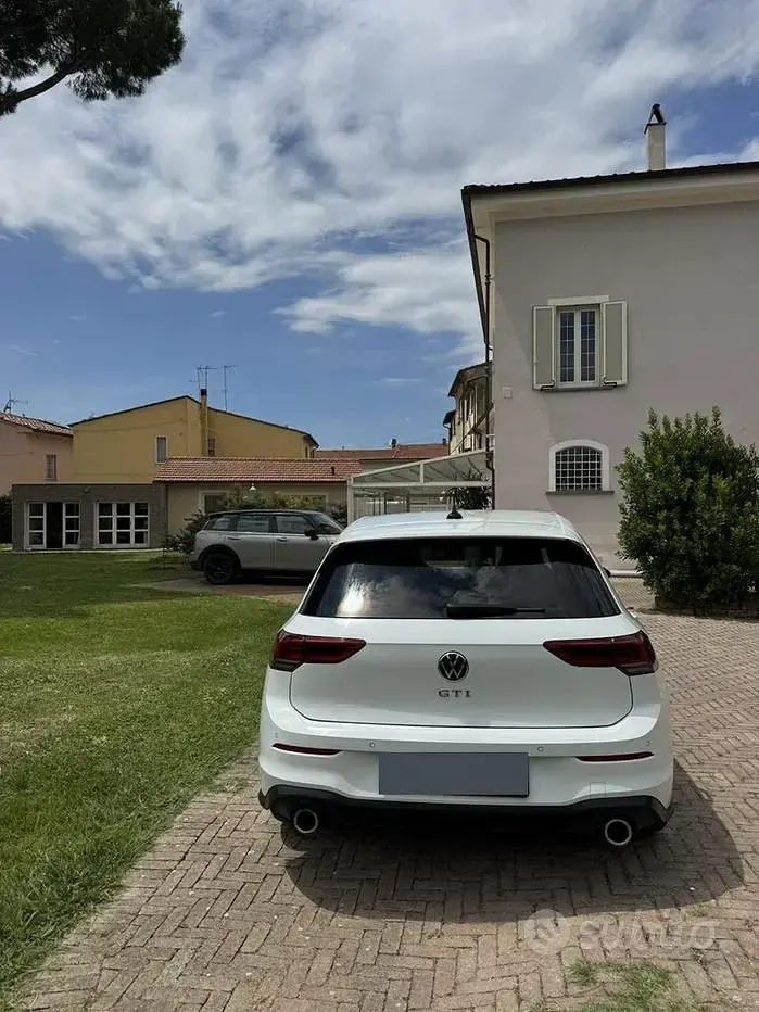 Usata VW Golf VIII GTI 245 CV (180 kW) 2022 Bianco Berlina