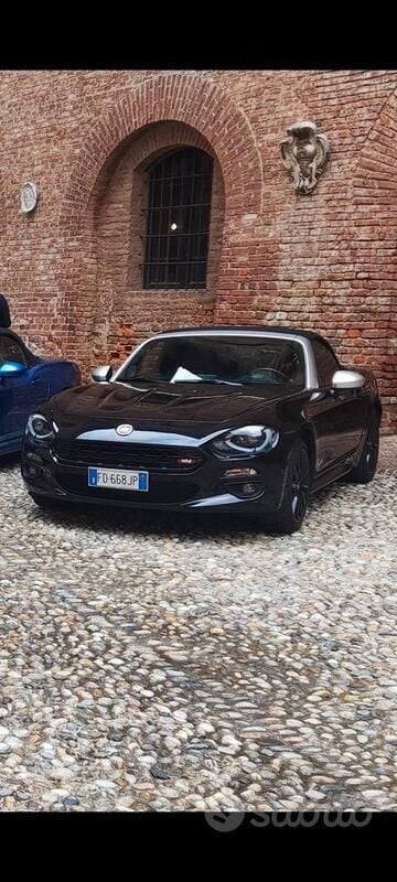 Usata Fiat 124 Spider Lusso 140 CV (102 kW) 2016 Nero Cabrio