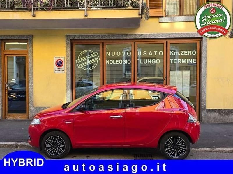 Rosso Usata 2021 Lancia Ypsilon Gold Due volumi | 11.500 € (Buon prezzo) - Immagine 1/4