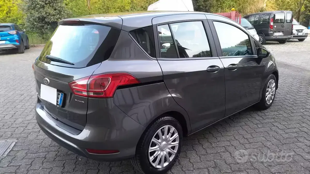 Usata Ford B-MAX 75 CV (55 kW) 2017 Beige Monovolume