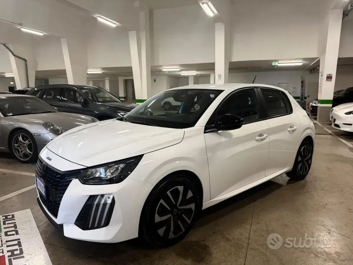 Usata Peugeot 208 75 CV (55 kW) 2025 Bianco Utilitaria