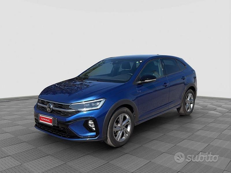 Usata VW Taigo R-line 116 CV (85 kW) 2024 Reef blue con tetto nero pastello SUV