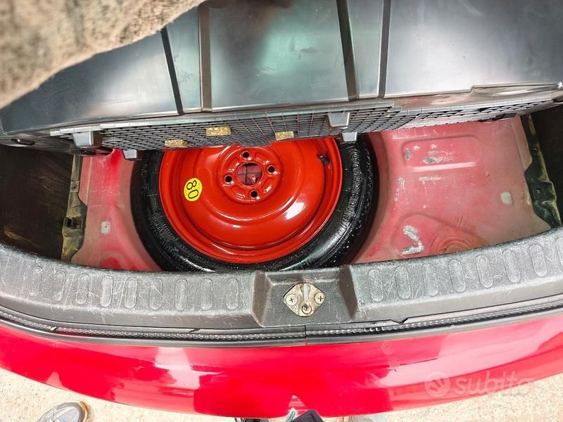 Usata Suzuki Splash 65 CV (47 kW) 2009 Rosso Utilitaria