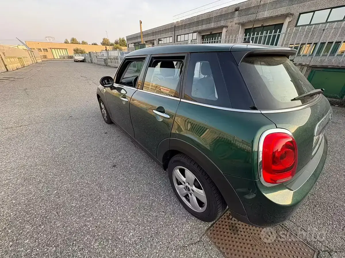 Usata Mini One D 95 CV (69 kW) 2015 Verde Utilitaria