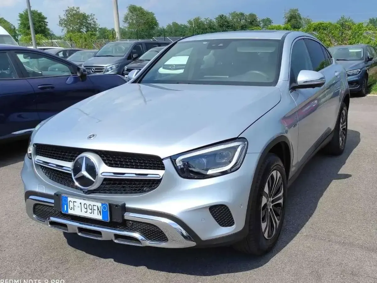 Usata Mercedes GLC300 211 CV (155 kW) 2021 Argento SUV