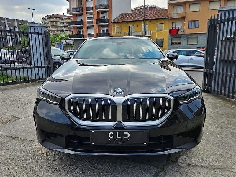 Usata BMW 520 197 CV (144 kW) 2024 Nero Berlina