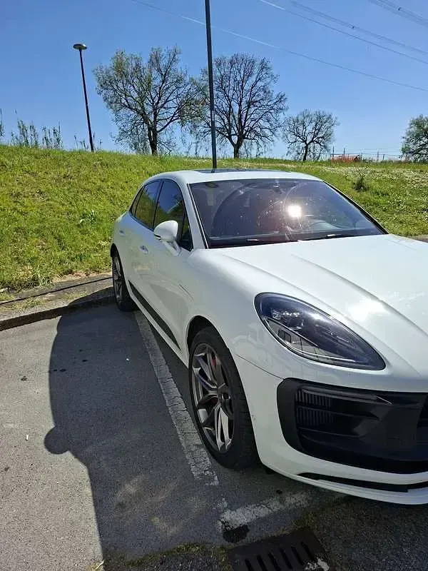 Occasion Porsche Macan 441 ch (324 kW) 2024 SUV