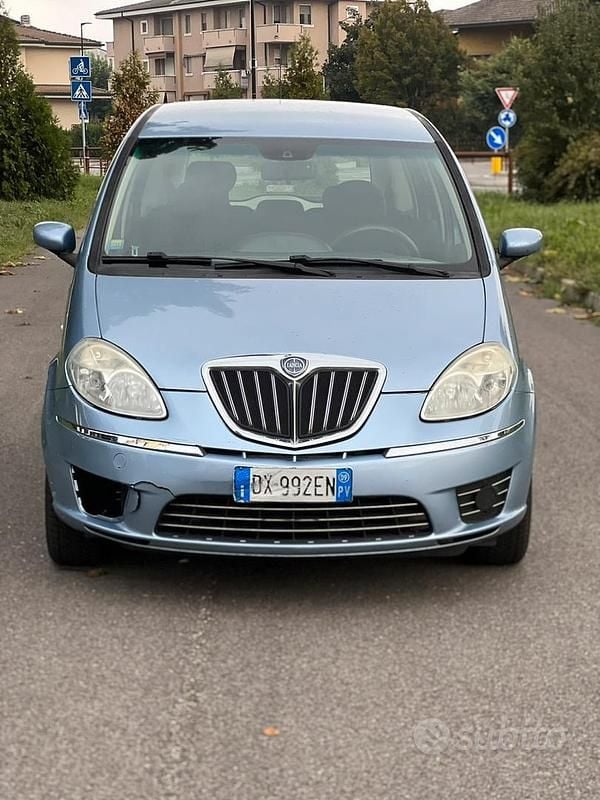 Blu Usata 2009 Lancia Musa Monovolume | 2000 € (Super prezzo) - Immagine 1/4