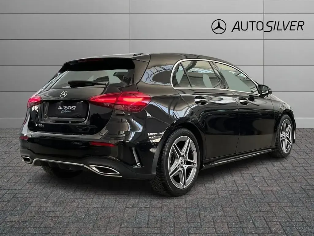 Usata Mercedes A180 Advanced Plus 116 CV (85 kW) 2024 Nero / metallizzato Berlina
