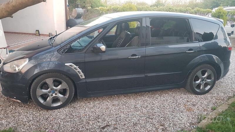 Usato 2010 Ford S-MAX Diesel (1.500 €)