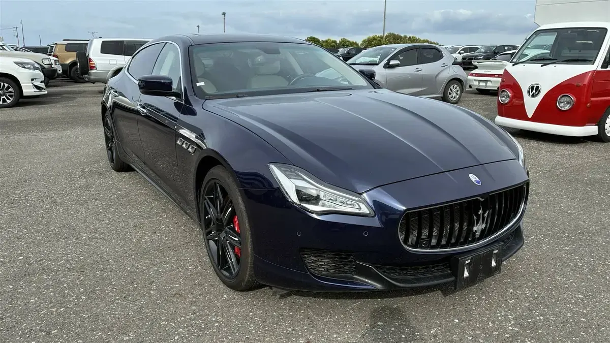 Usata Maserati Quattroporte 530 CV (389 kW) 2013 Blu Berlina
