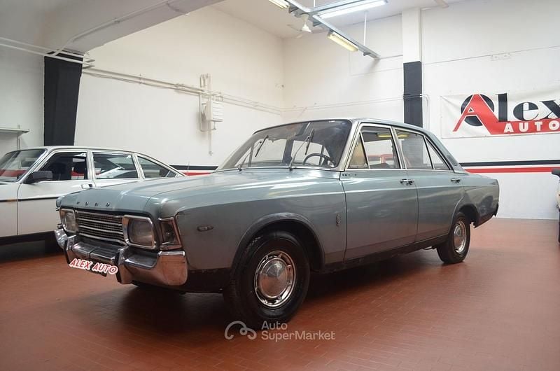 Usata Ford Taunus 75 CV (55 kW) 1970 Grigio Berlina