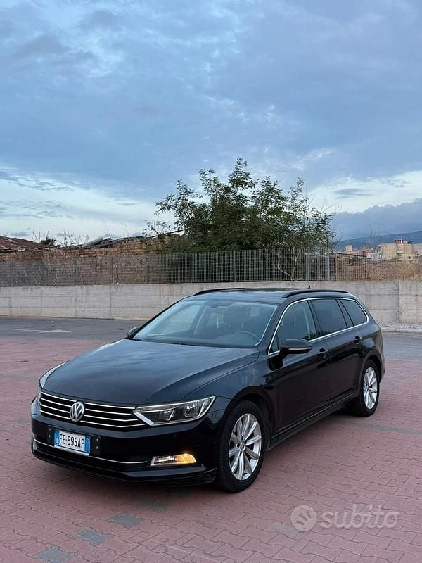 Nero Usata 2016 VW Passat Station wagon | 6800 € (Super prezzo) - Immagine 1/4