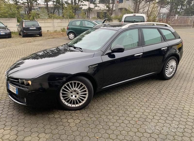 Usata Alfa Romeo 159 Distinctive 149 CV (109 kW) 2008 Nero Berlina