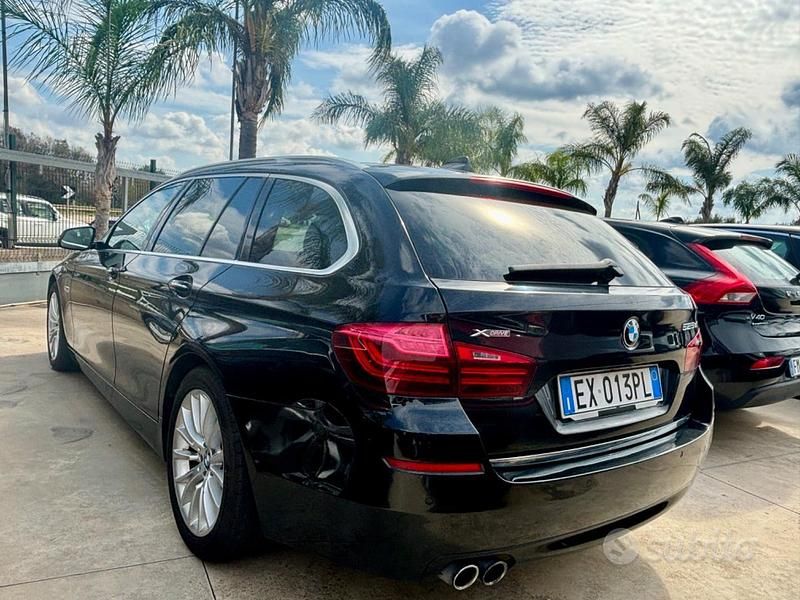 Usata BMW 525 Luxury Line 218 CV (160 kW) 2014 Blu Station wagon