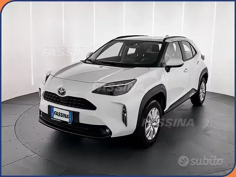 Occasion Toyota Yaris Cross Active 116 ch (85 kW) 2024 Blanc SUV