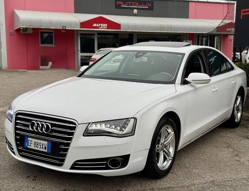 Usata Audi A8 Ambiente 351 CV (258 kW) 2011 Bianco Berlina