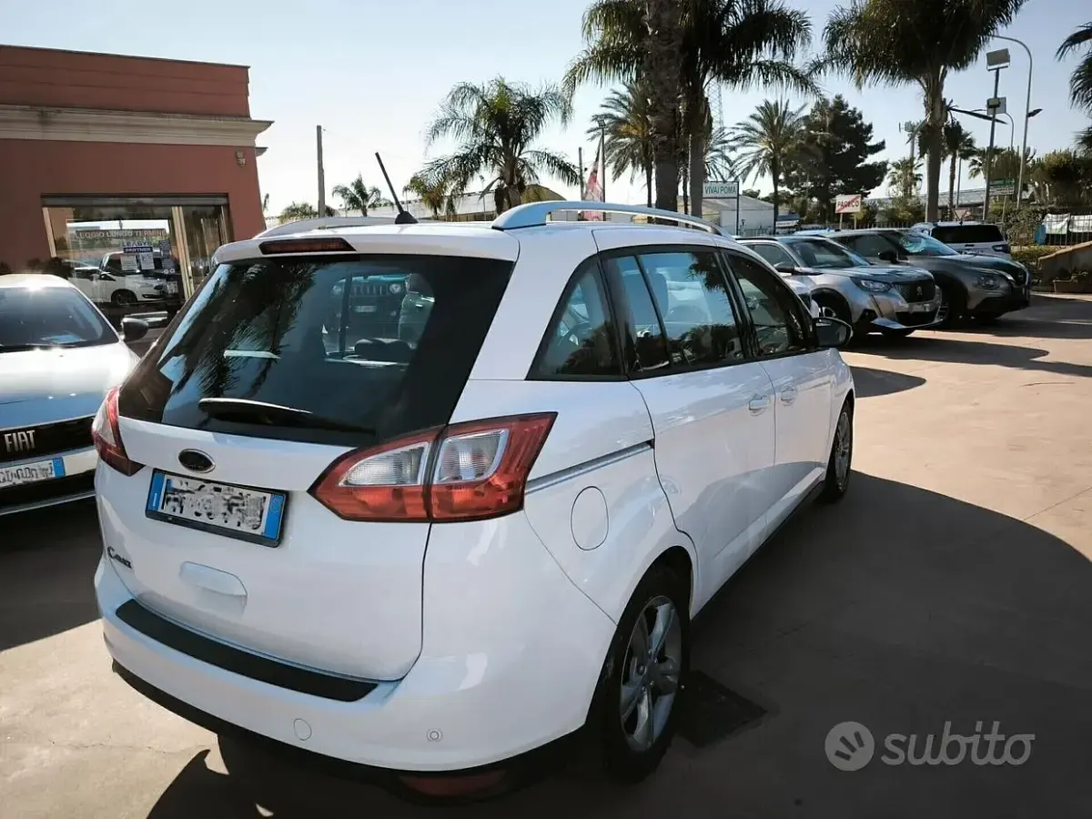 Usata Ford C-MAX 150 CV (110 kW) 2018 Bianco Monovolume