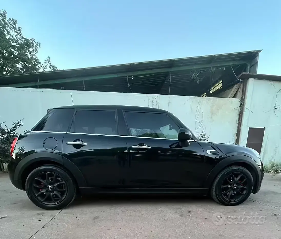 Usata Mini Cooper 2015 Nero Utilitaria