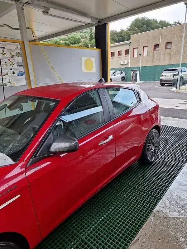 Usata Alfa Romeo Giulietta Super 120 CV (88 kW) 2018 Rosso Utilitaria