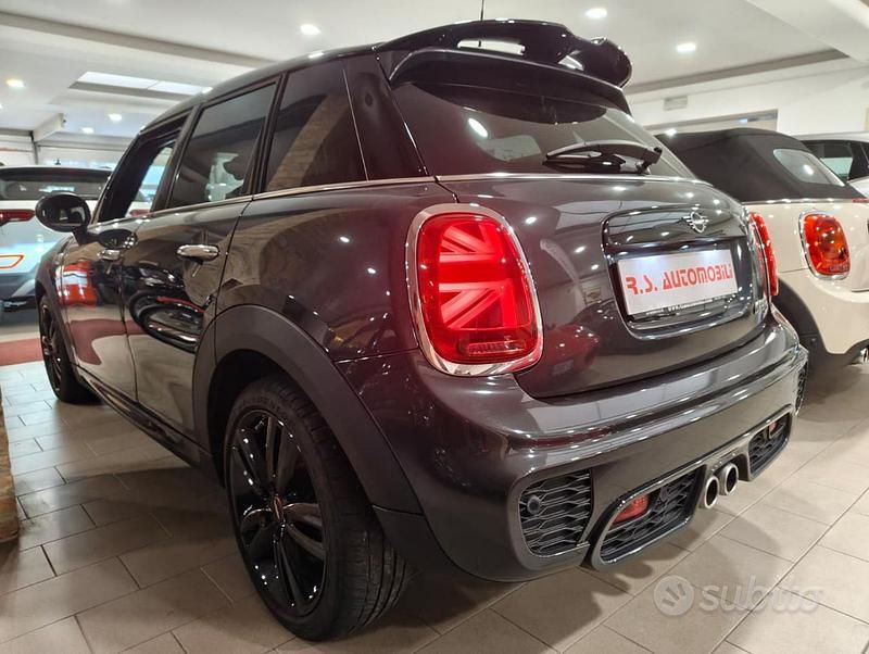 Usata Mini Cooper S 192 CV (141 kW) 2019 Grigio Utilitaria