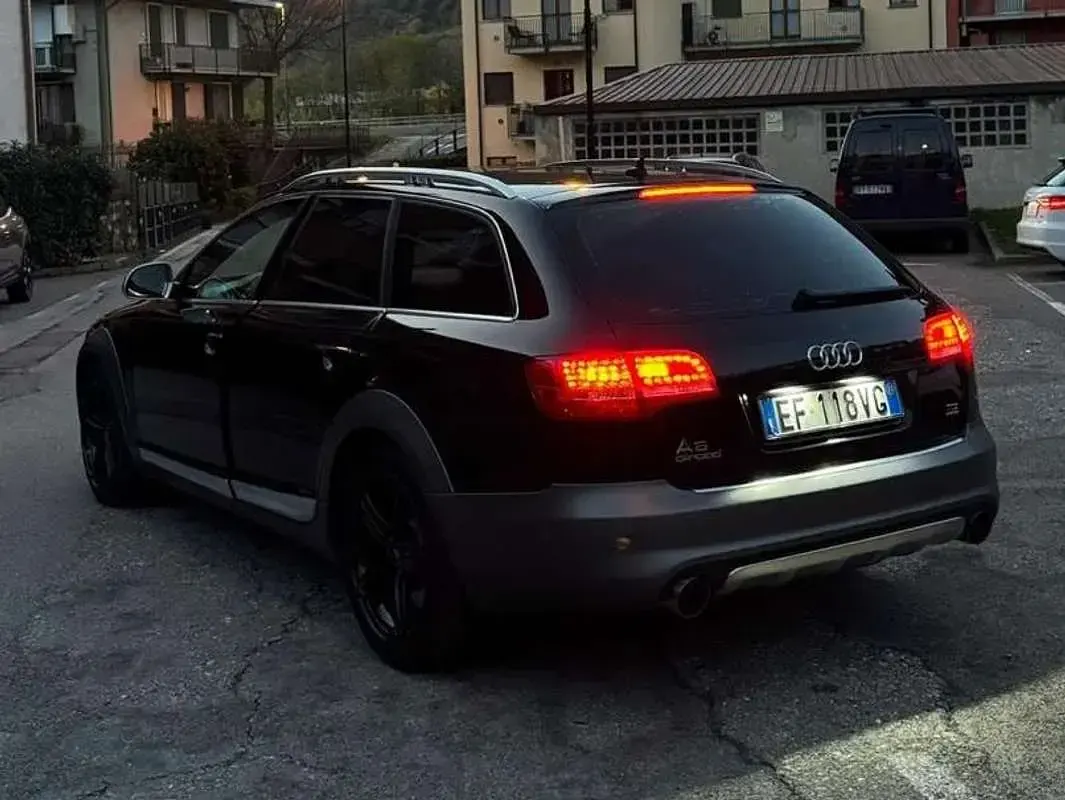 Usata Audi A6 Allroad Ambiente 239 CV (175 kW) 2011 Nero Station wagon