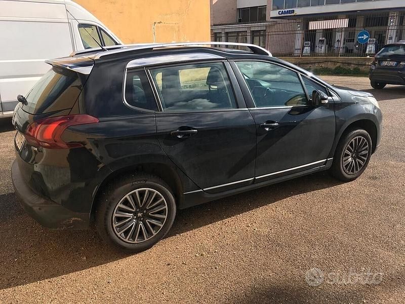 Usata Peugeot 2008 Allure 82 CV (60 kW) 2017 Nero SUV