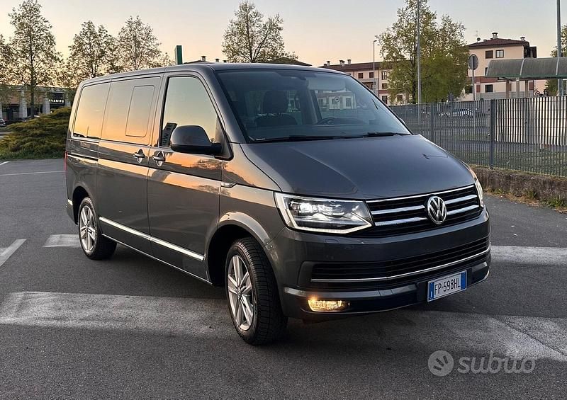 Usata VW Caravelle 150 CV (110 kW) 2018 Grigio Monovolume