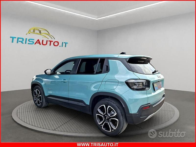 Usata Jeep Avenger Summit 101 CV (74 kW) 2024 Blu SUV