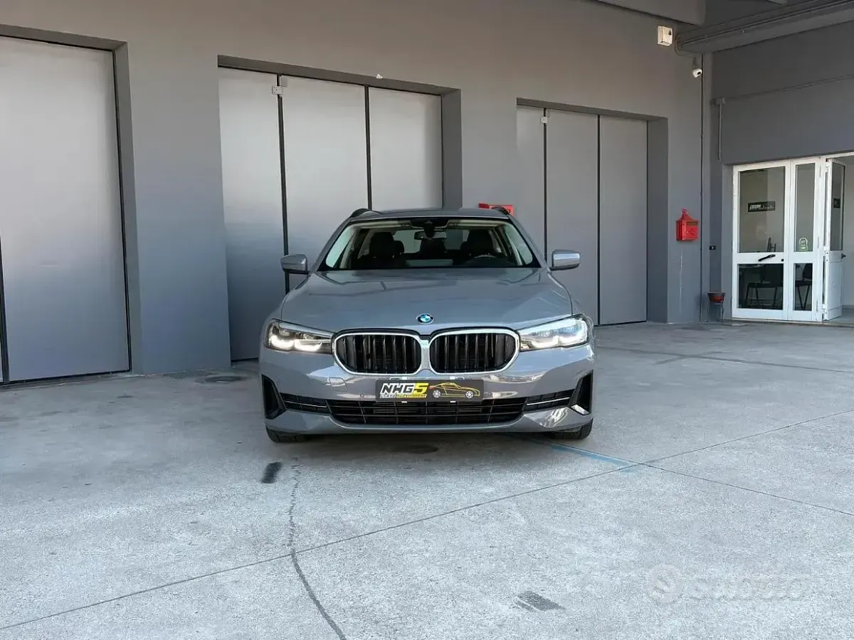 Usata BMW 520 190 CV (139 kW) 2021 Grigio Berlina
