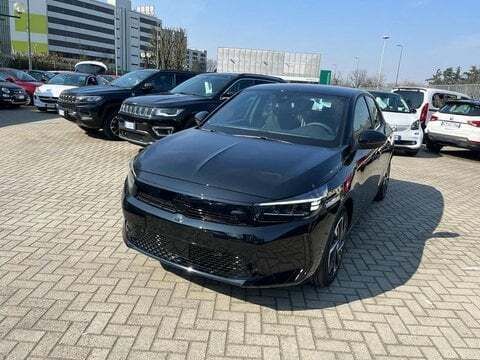 Nero Nuova 2025 Opel Corsa GS Line Due volumi | 16.990 € - Immagine 1/4