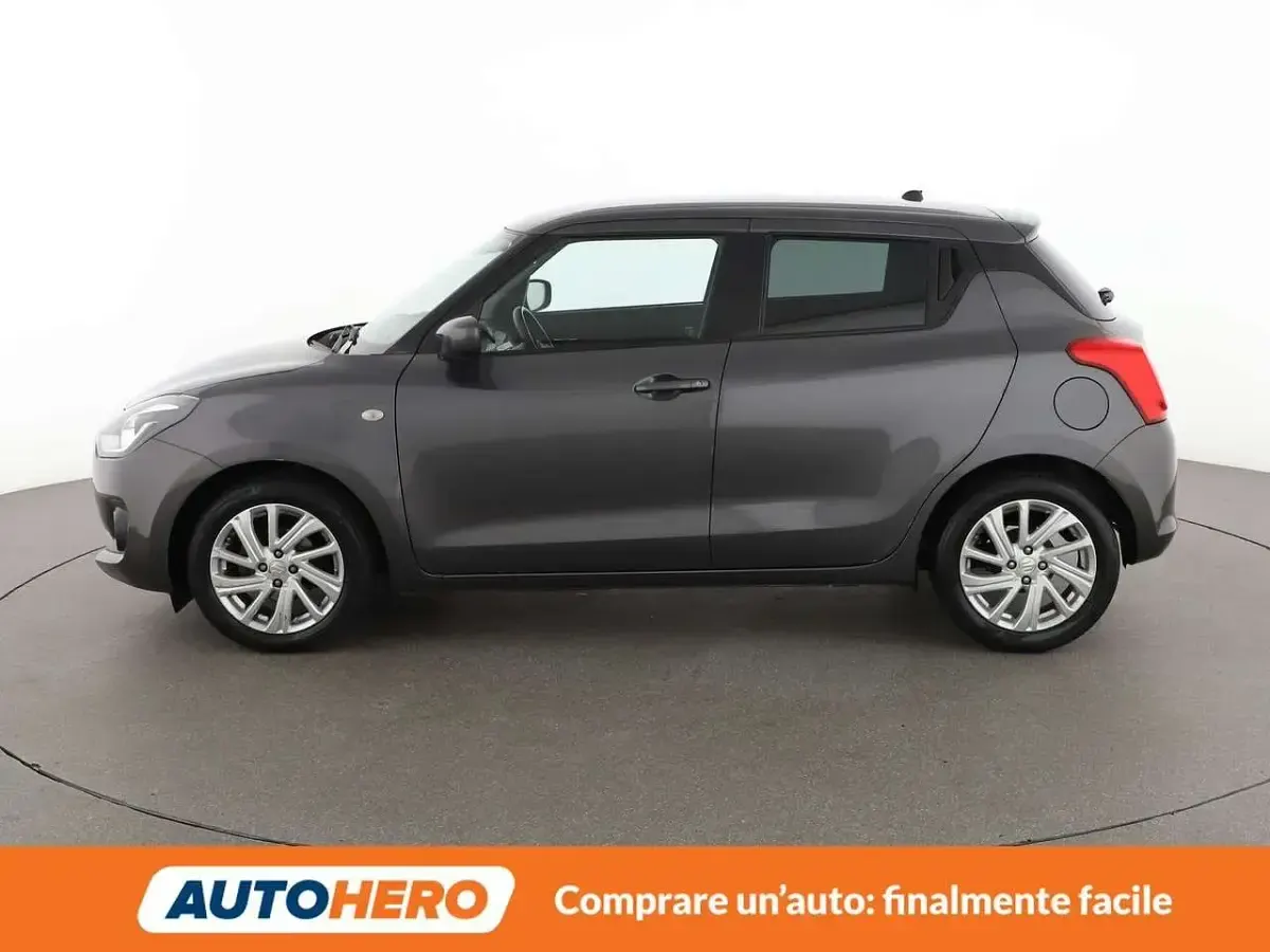 Usata Suzuki Swift Cool 83 CV (61 kW) 2021 Grigio Utilitaria