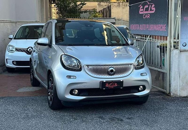Usata Smart ForFour 71 CV (52 kW) 2018 Grigio Utilitaria