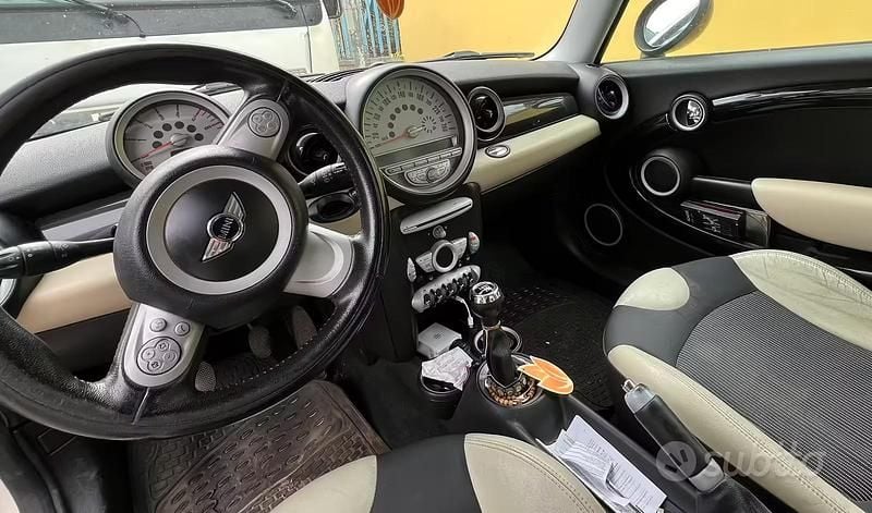 Usata Mini Cooper D 2009 Bianco Utilitaria