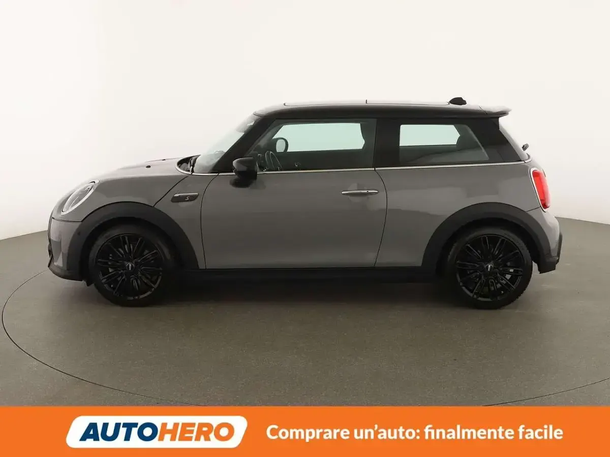 Usata Mini Cooper S Essential 178 CV (130 kW) 2022 Grigio Utilitaria