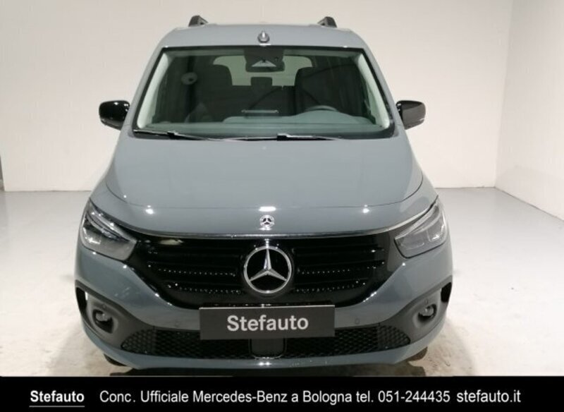 Usato 2023 Mercedes 200 El 122 CV (49.900 €)