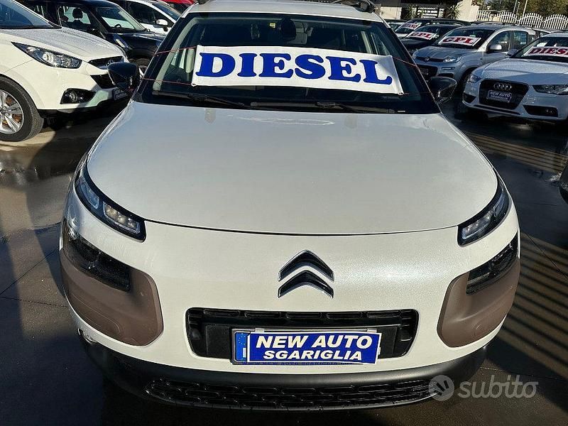 Usata Citroën C4 PureTech 100 CV (73 kW) 2015 Bianco SUV
