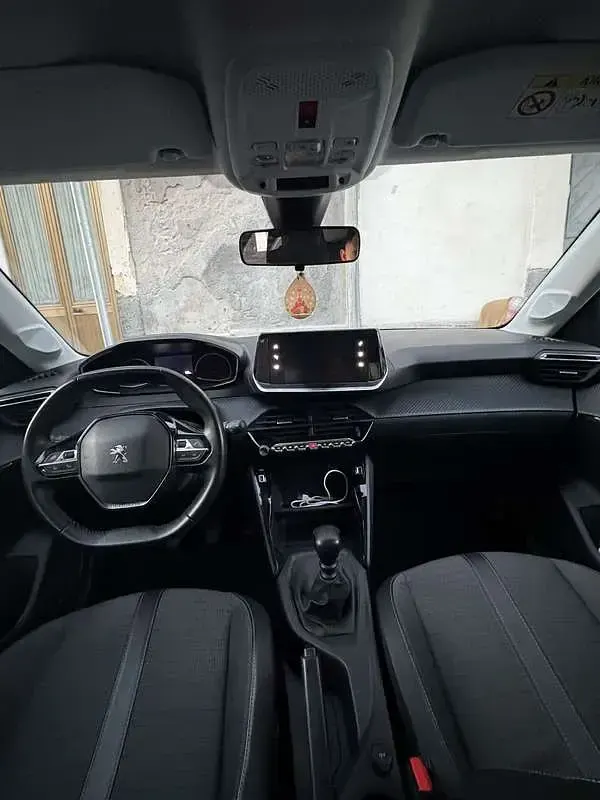 Usata Peugeot 208 Active 102 CV (75 kW) 2021 Utilitaria