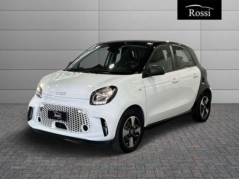 Bodypanels in white Usata 2021 Smart ForFour Electric Drive Passion Tre volumi | 11.600 € (Ottimo prezzo) - Immagine 1/4