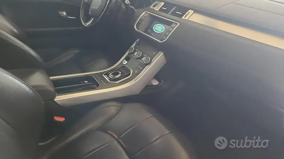 Usata Land Rover Range Rover evoque 200 CV (147 kW) 2018 Bianco SUV