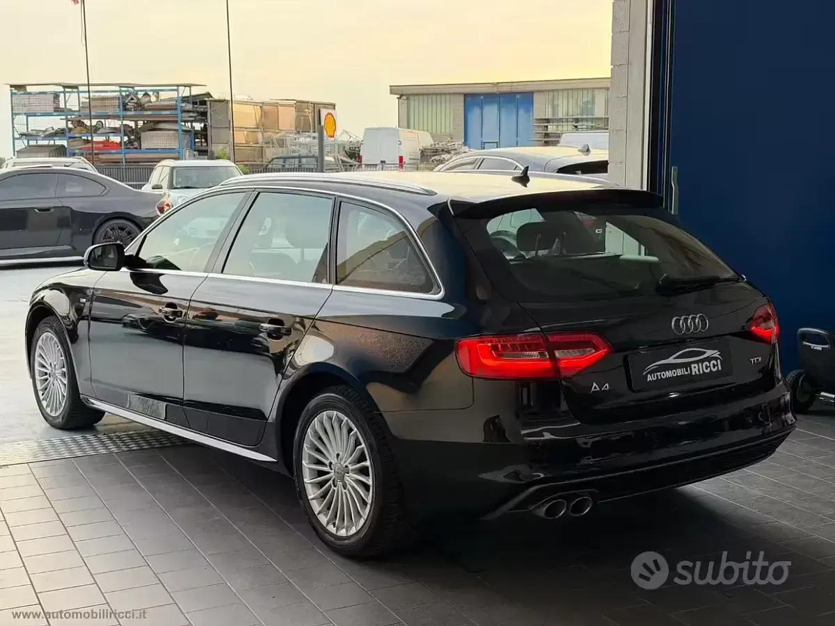 Usata Audi A4 S-Line 150 CV (110 kW) 2015 Nero Station wagon