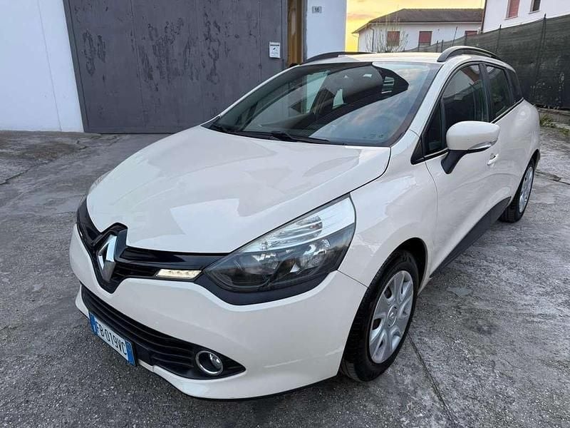 Usata Renault Clio GrandTour 73 CV (53 kW) 2015 Beige Station wagon
