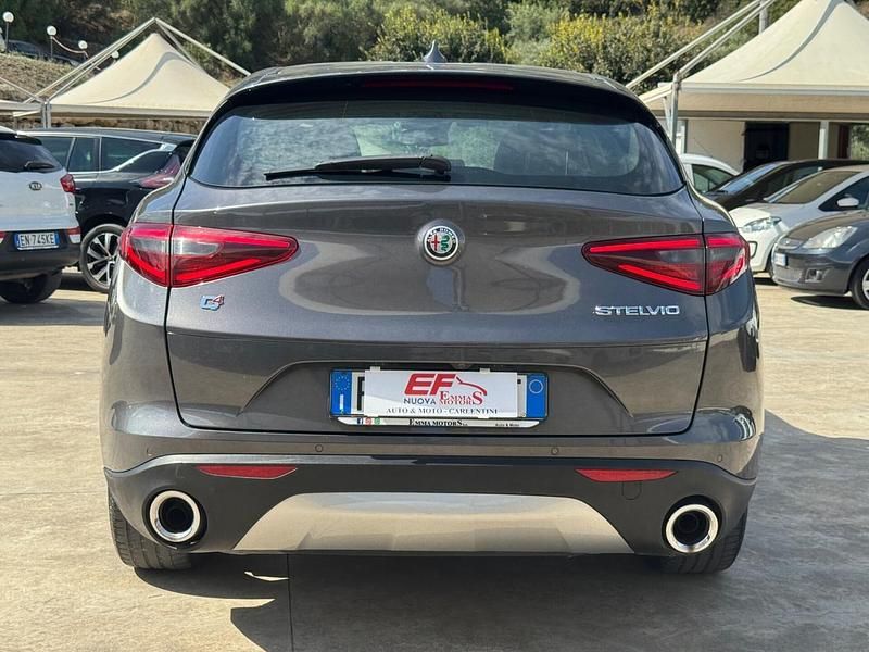 Usata Alfa Romeo Stelvio Executive 190 CV (139 kW) 2019 Grigio SUV