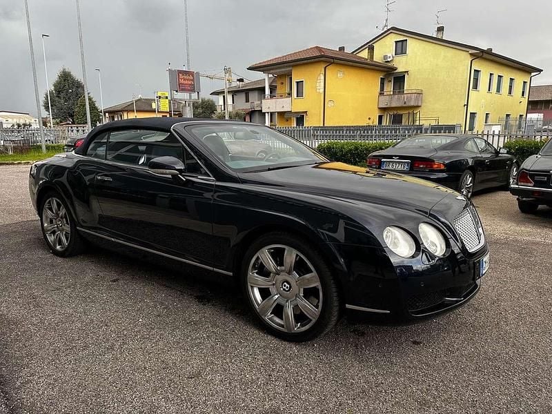 Usata Bentley Continental GT Convertible 560 CV (411 kW) 2007 Blu Cabrio