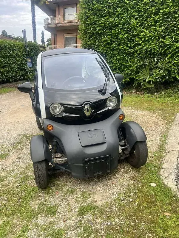 Usata Renault Twizy 13 kW (18 CV) 2021 Utilitaria