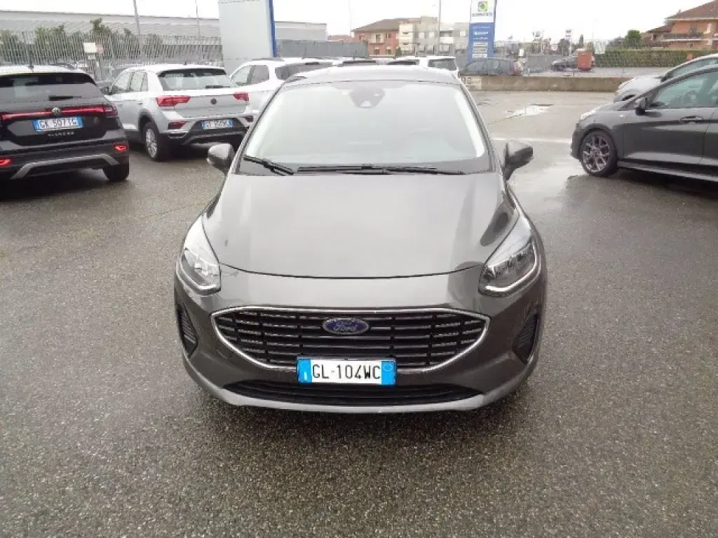 Usata Ford Fiesta Titanium 75 CV (55 kW) 2023 Grigio Utilitaria