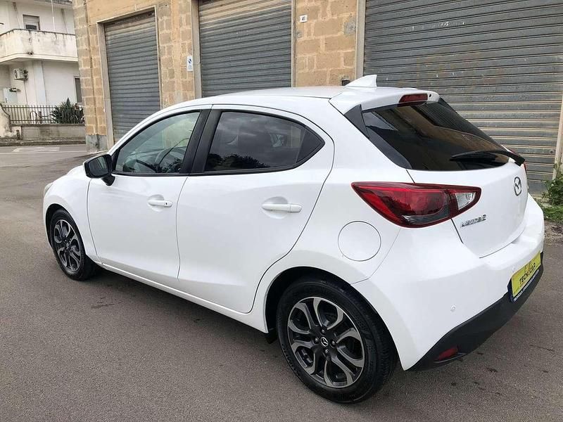Usata Mazda 2 105 CV (77 kW) 2017 Bianco Utilitaria