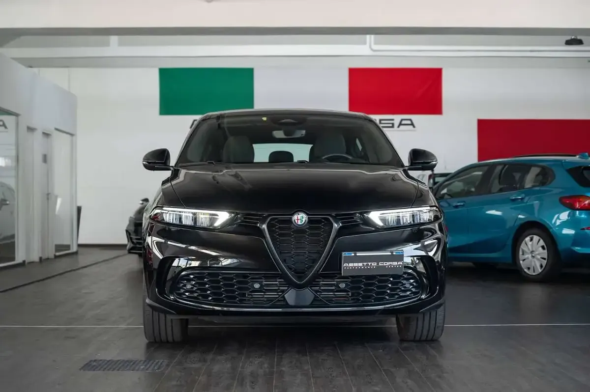 Usata Alfa Romeo Tonale Super 131 CV (96 kW) 2023 Nero SUV
