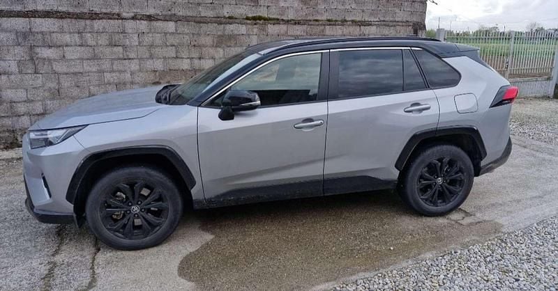 Usata Toyota RAV4 Hybrid Style 178 CV (130 kW) 2022 SUV